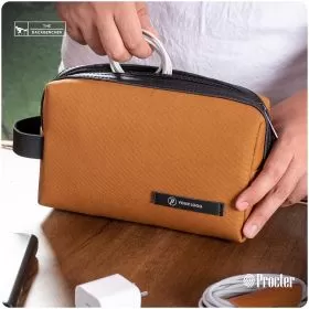 The Backbencher Oxford Multi Utility Dopp Kit